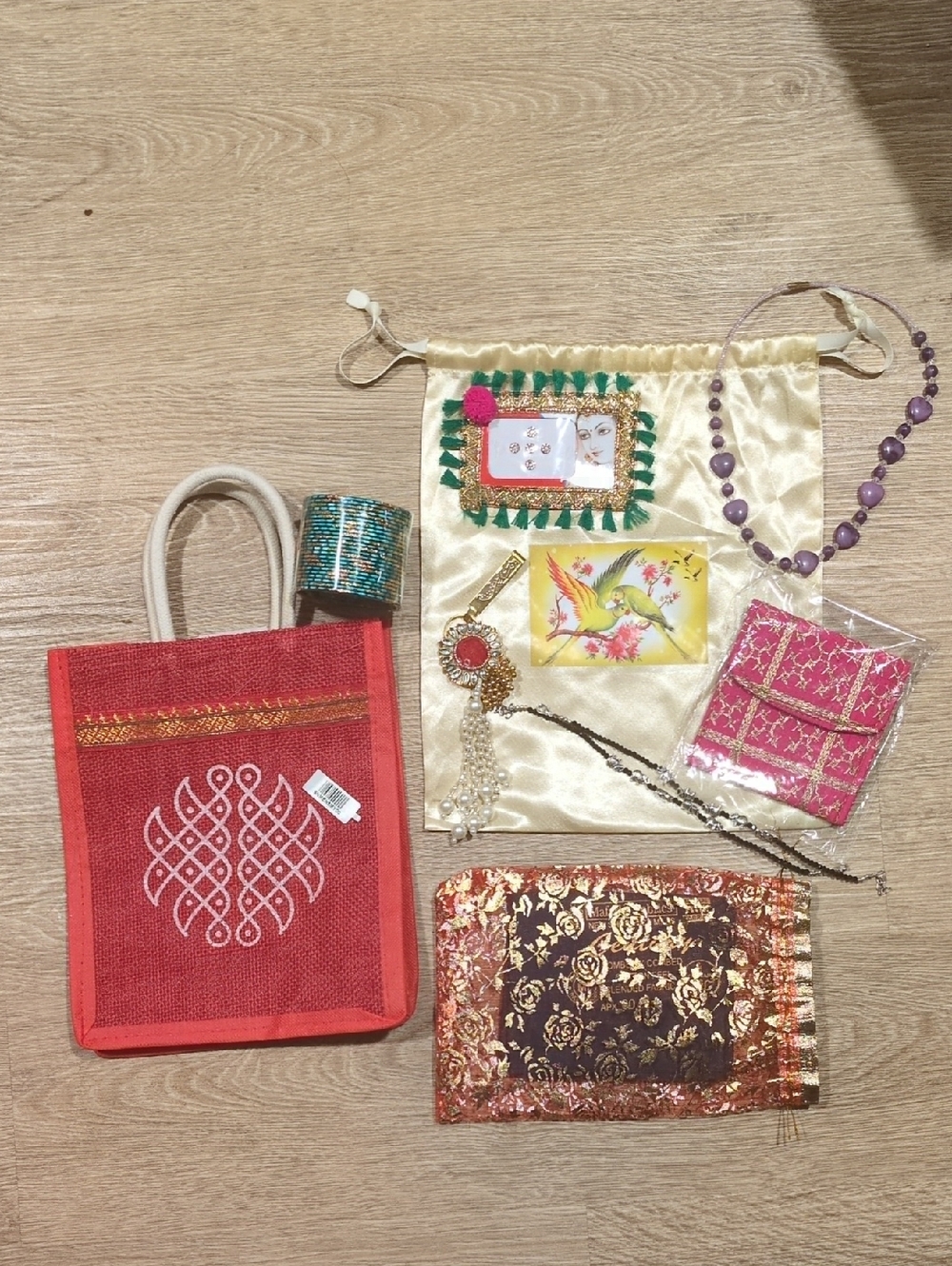 Assorted Indian Jewelry & Bag/Pouch Set
